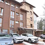 The Mountain Hug 1 By Si * Bansko