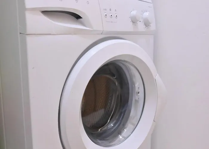 The Mountain Hug 1 By Si Банско