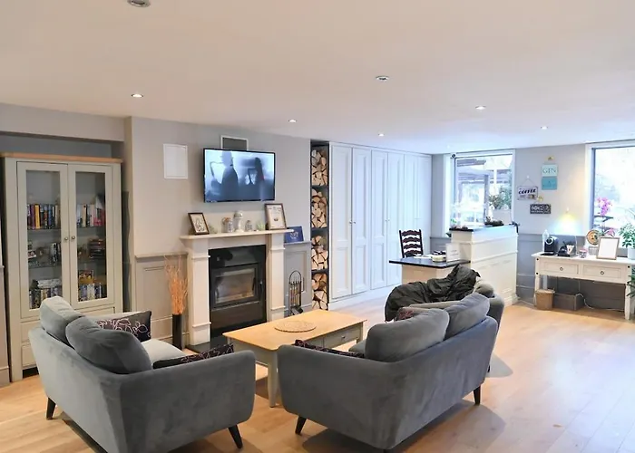 The Mountain Hug 1 By Si Apartman *