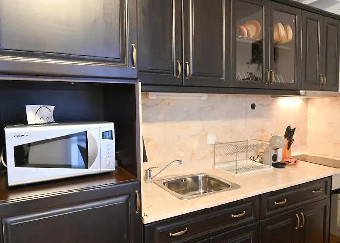 The Mountain Hug 1 By Si